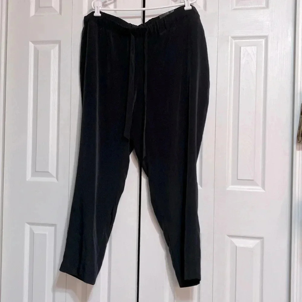 Lane Bryant new plus size black lightweight pants size 24